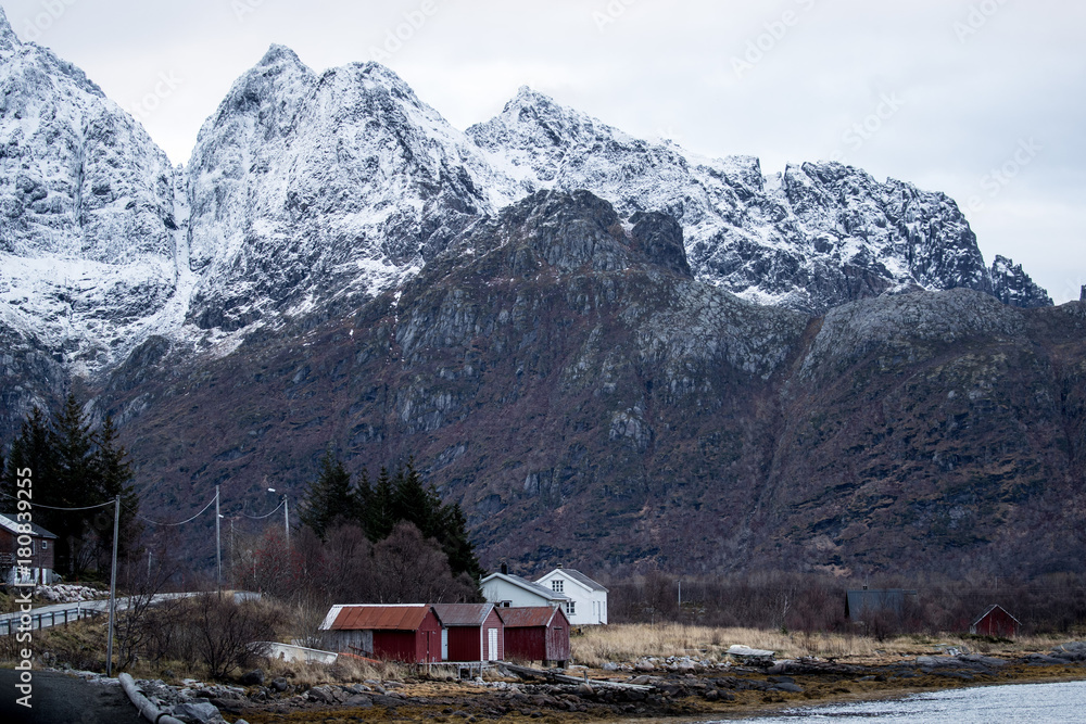 Mountain living in Lofoten
