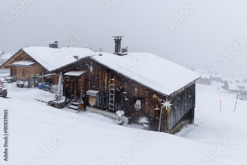 Österreich, Montafon, Garfrescha Almdorf auf 1550 m Höhe, urige Skihütte im Almdorf. photo