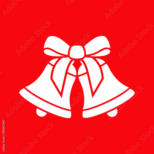 Icono plano campanas navidad en fondo rojo