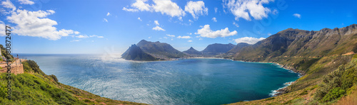 Panoramaaufnahme von der Küstenstraße vom Kap der guten Hoffnung in Richtung Kapstadt bei blauem Himmel mit einigen Wolken tagsüber fotografiert im September 2013 © Aquarius
