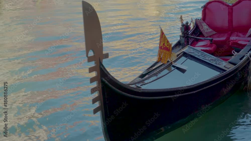 14547_The_front_part_of_the_black_Venetian_gondola_on_the_canal.mov 14547_The_front_part_of_the_black_Venetian_gondola_on_the_canal.mov