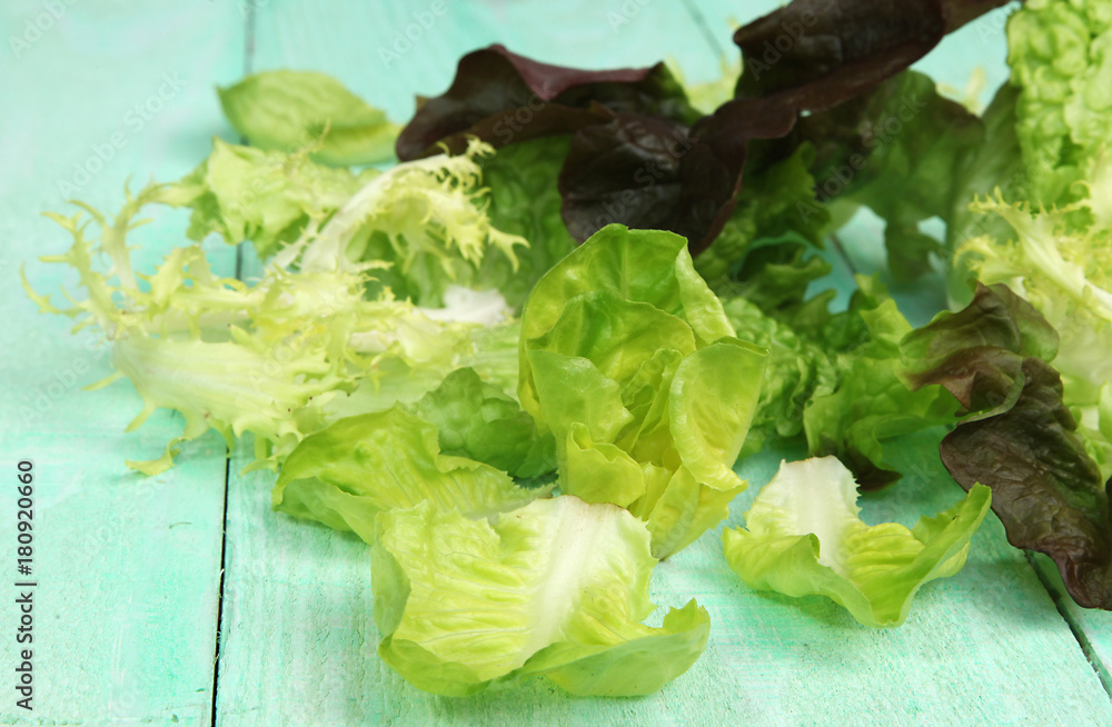 Fotka „Différentes variétés de feuilles de salades“ ze služby Stock — free download