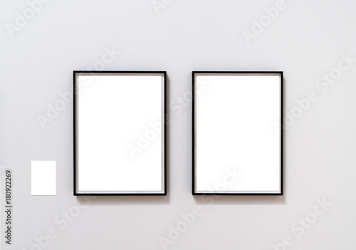 Mockup 2 black frames in gallery