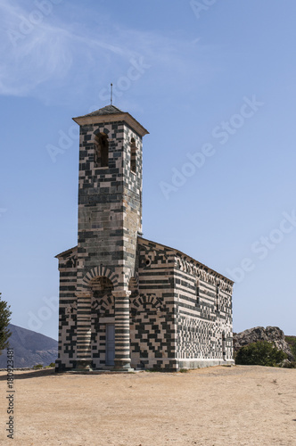 Corsica, 29/08/2017: vista della Chiesa di San Michele di Murato, piccola cappella del XII secolo costruita in pietra policroma e nel tipico stile romanico pisano