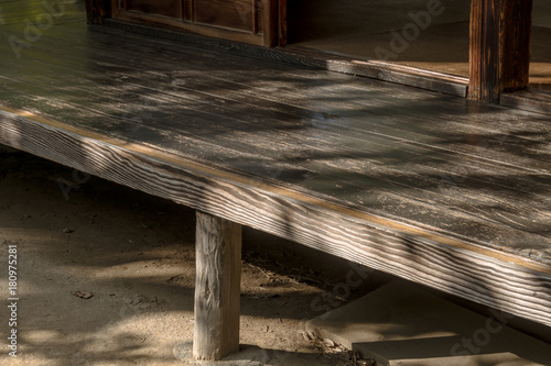 Wallpaper Mural 日本の古民家　縁側と陰影３ Torontodigital.ca