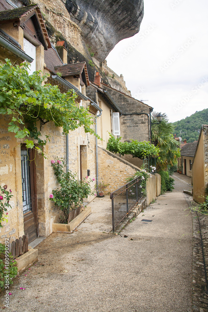 Les Eyzies de Tayac. Dans les rues du village. Dordogne. Nouvelle-Aquitaine