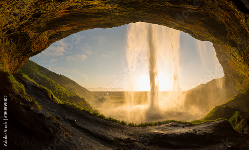 Seljalandsfoss sunset 3