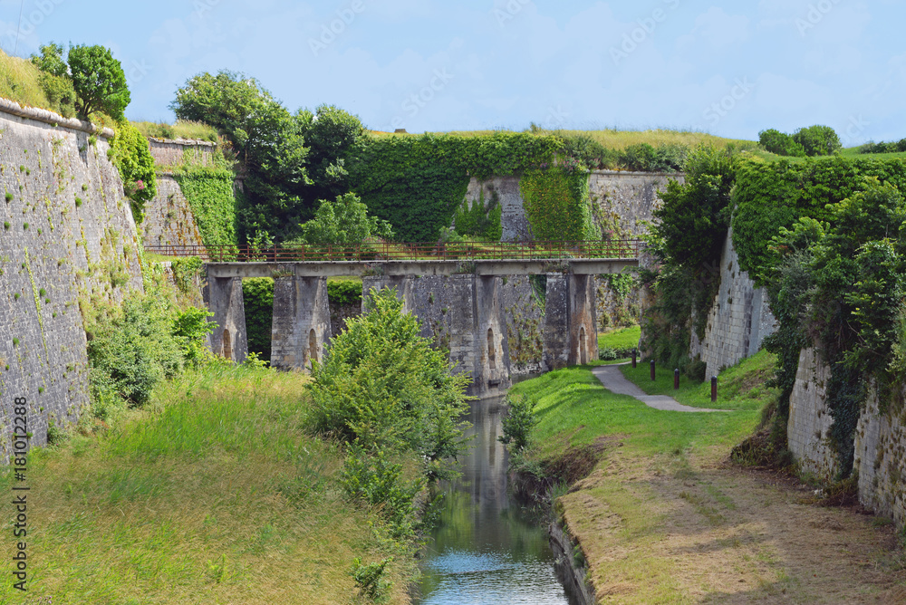 Zitadelle mit Brücke von Chateau de Oleron