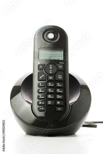 Cordless phone with charging station