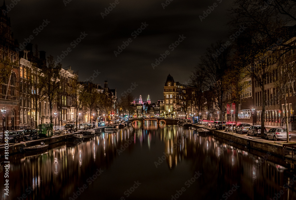 typies amsterdam, a great city with those Amsterdam canals, brilliance