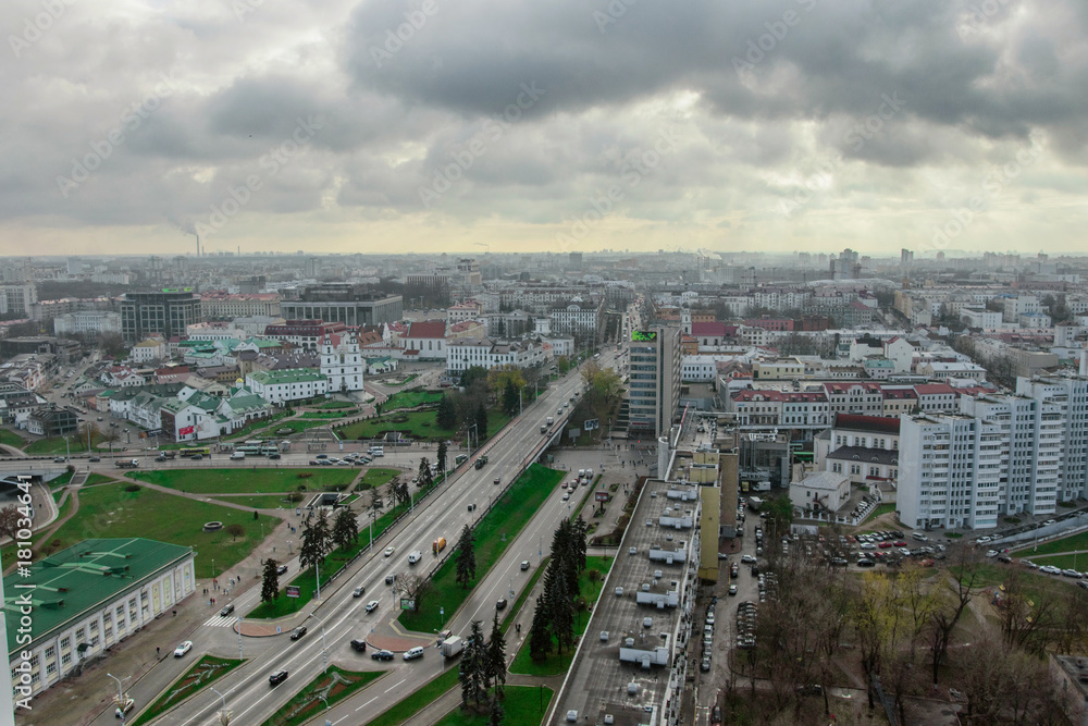 Тучи над городом / облака в небе над городом