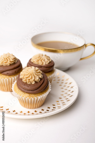 Cupcakes and coffee