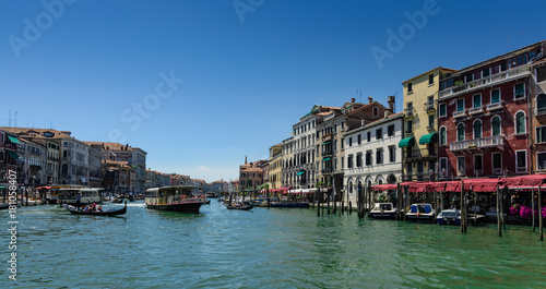 venice canal italy © Daniel Rothenberger