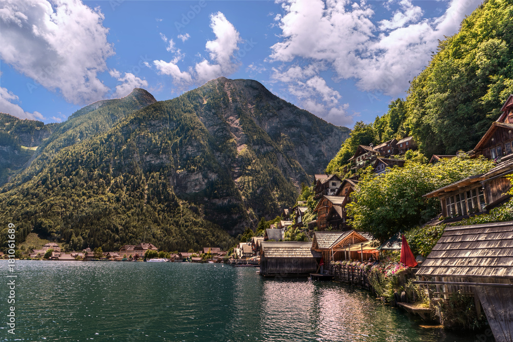 Fototapeta premium city of Hallstatt in Austria on a sunny day
