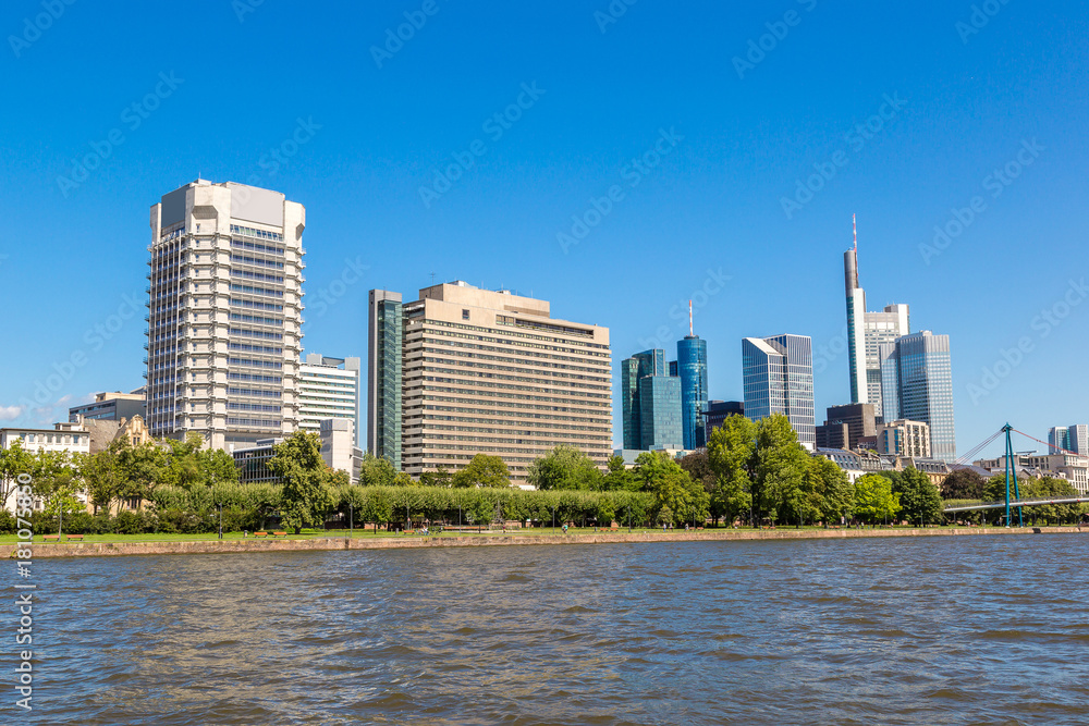Fototapeta premium Financial district in Frankfurt