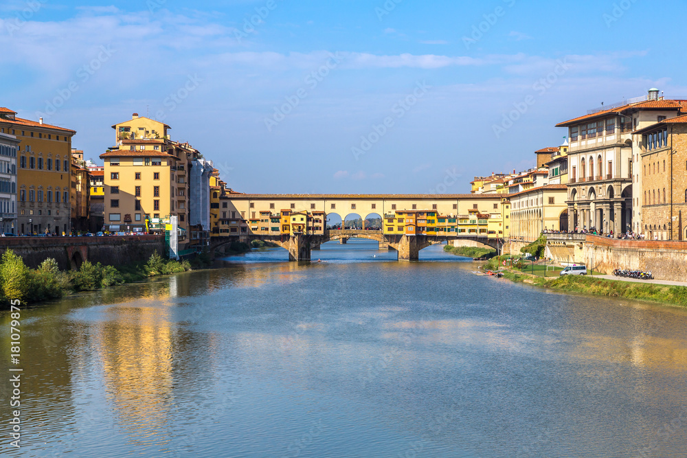 Fototapeta premium The Ponte Vecchio in Florence