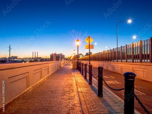 Sunset bridge © Jerry