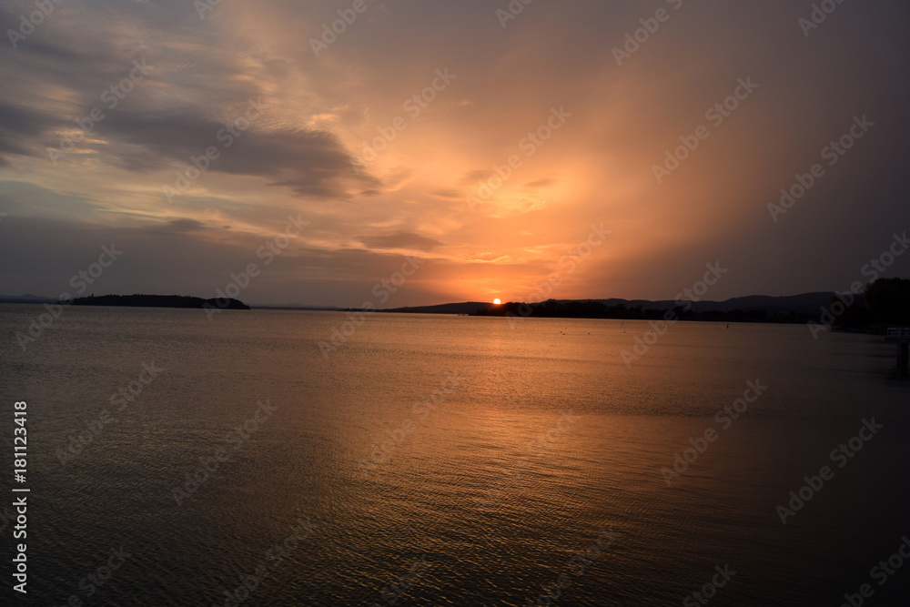 Fototapeta premium Italian Lakes - Beautiful Lake Trasimeno at sunset - Umbria - Italy