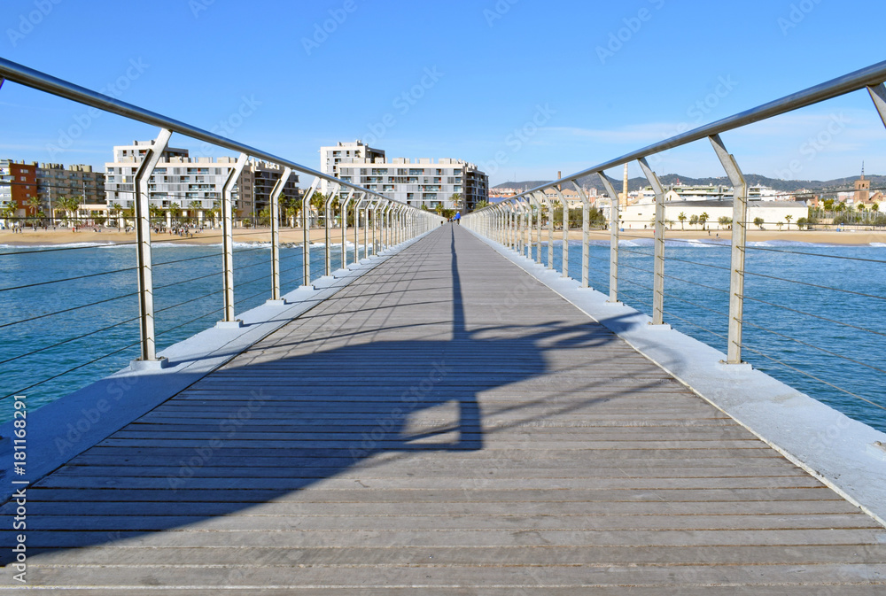 Obraz premium Puente del Petroleo en Badalona 