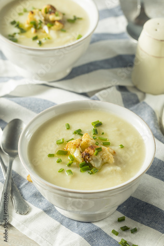 Healthy Homemade Cauliflower Soup