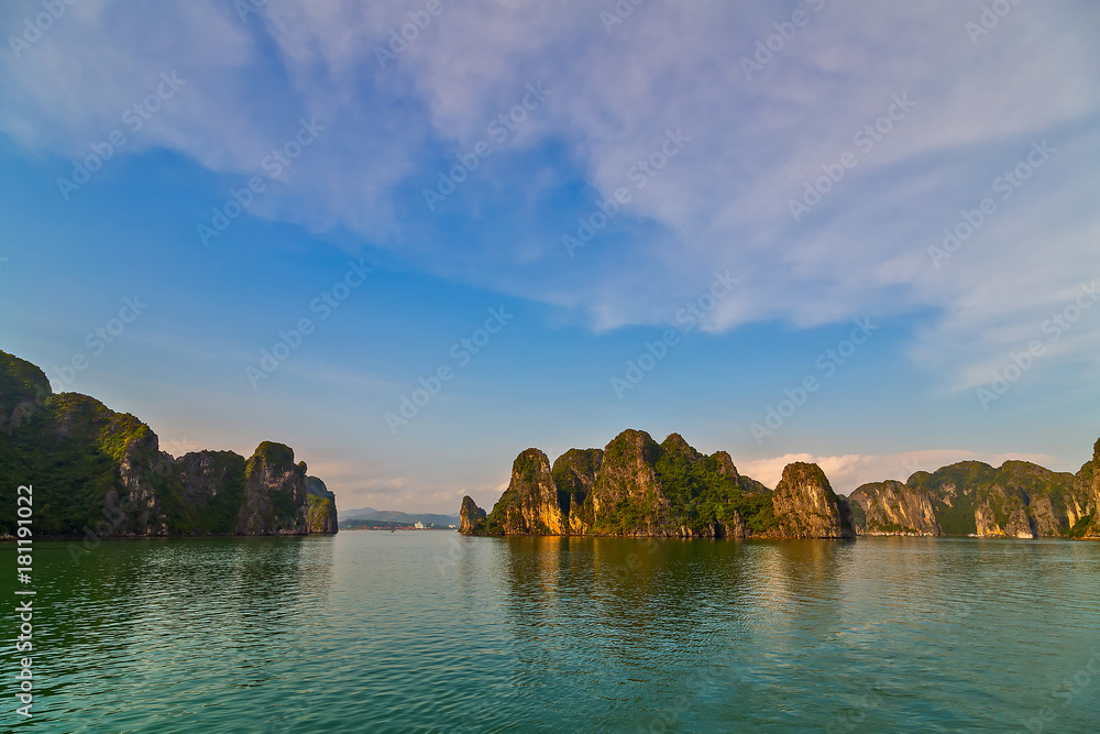 Obraz premium Dragon appears on Halong Bay, Vietnam. Unesco World Heritage Site