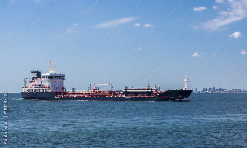 tanker sailing through the Bosphorus