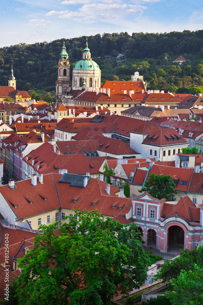Obraz premium View of the historical districts of Prague from an observation deck
