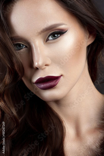 Luxurious young woman with perfect make-up
