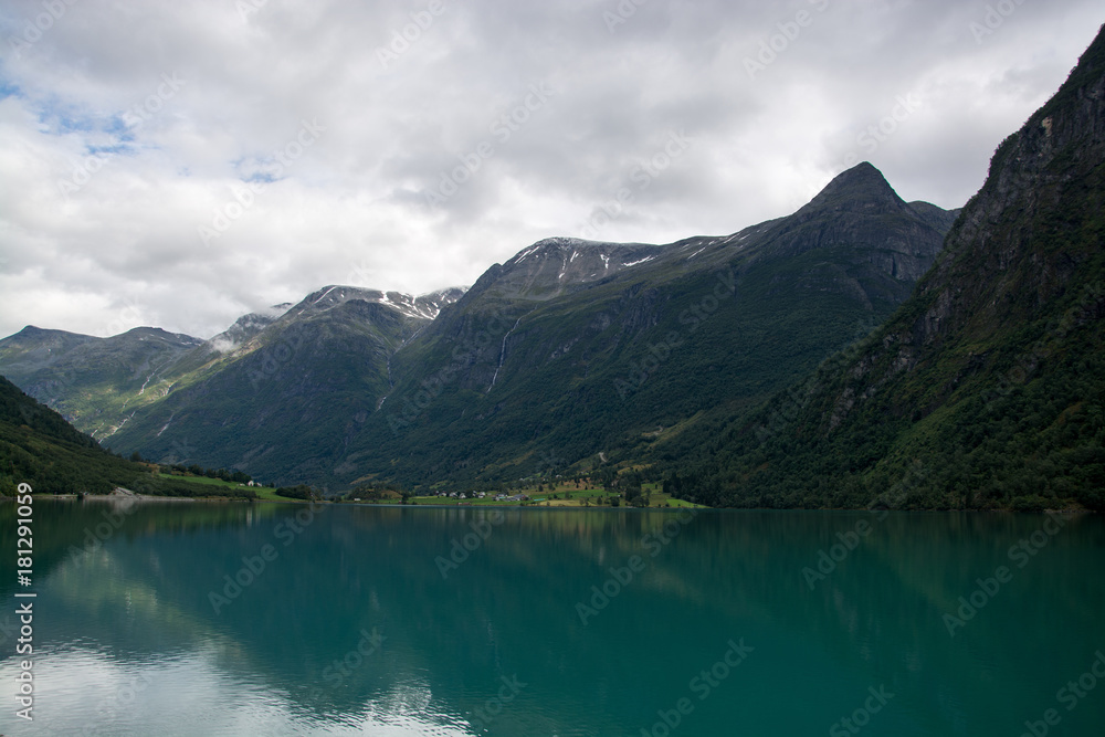 Obraz premium See bei Briksdalsbreen, Sogn og Fjordane, Norwegen