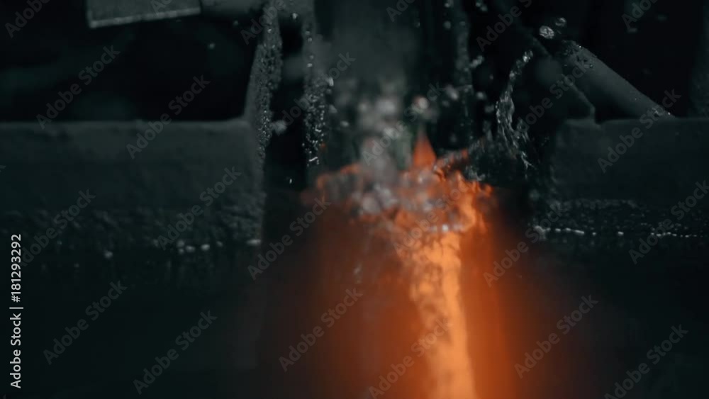 Metal cooling in slow motion Metal cooling in slow motion