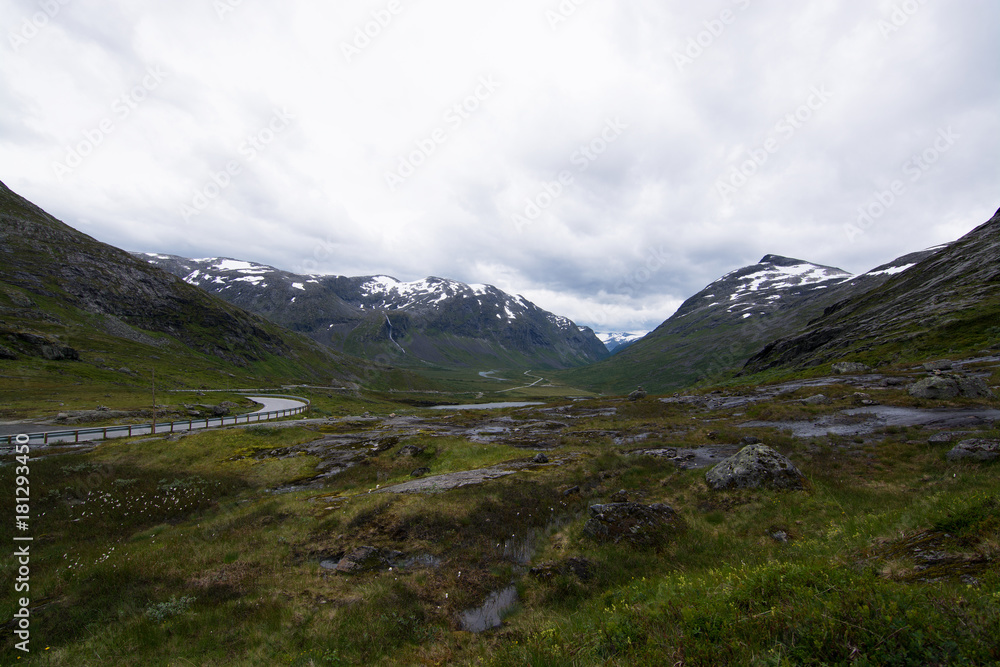 Valldalen, Moere og Romsdal, Norwegen Valldalen, Moere og Romsdal, Norwegen