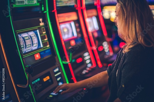 Slot Machine Casino Playing