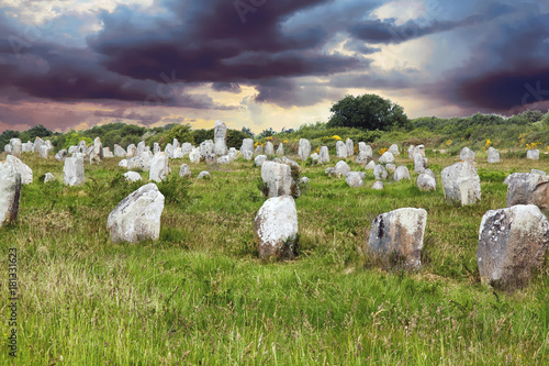 Carnac. Les alignements de Ménec, Morbihan, Bretagne photo