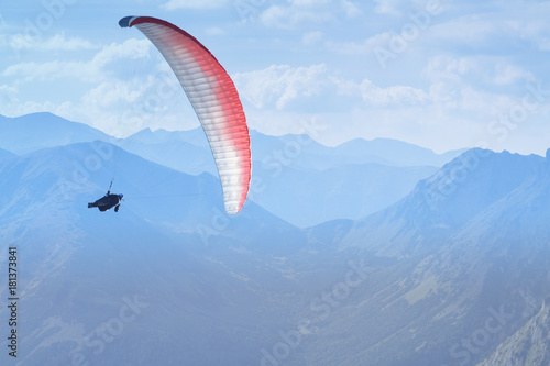 Fototapeta Naklejka Na Ścianę i Meble -  Paraglider, Slovakia, Tatra Mountains, Dolina Cicha Liptowska Valley