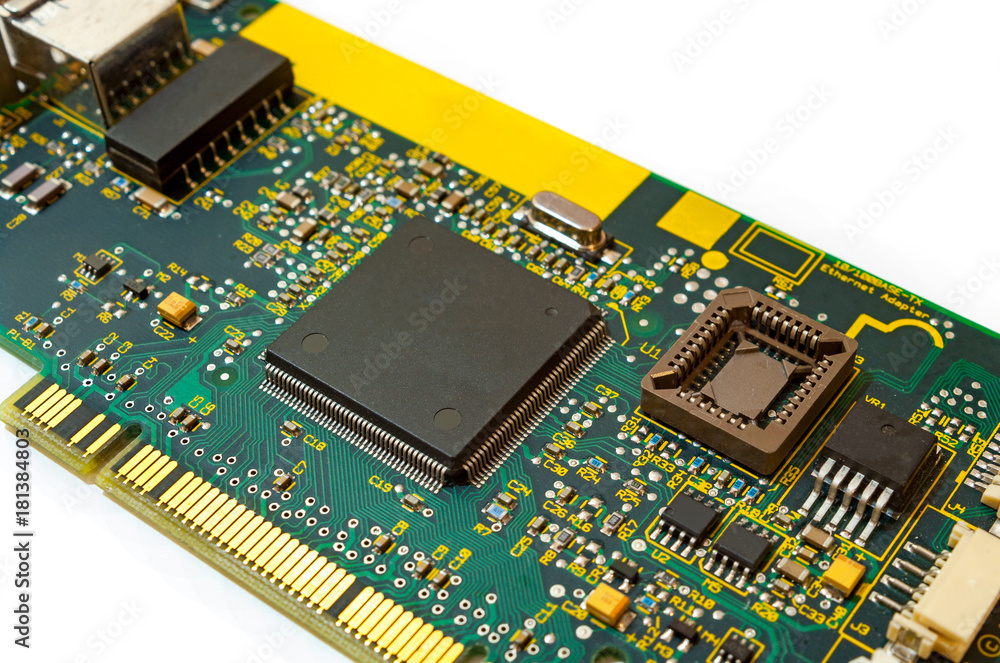 Single-chip controller on circuit board with strapping. Single-chip controller on circuit board with strapping.