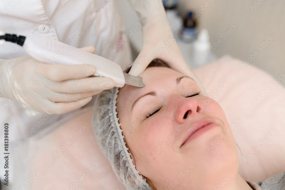Use of apparatus cosmetology for rejuvenation. Use of apparatus cosmetology for rejuvenation.