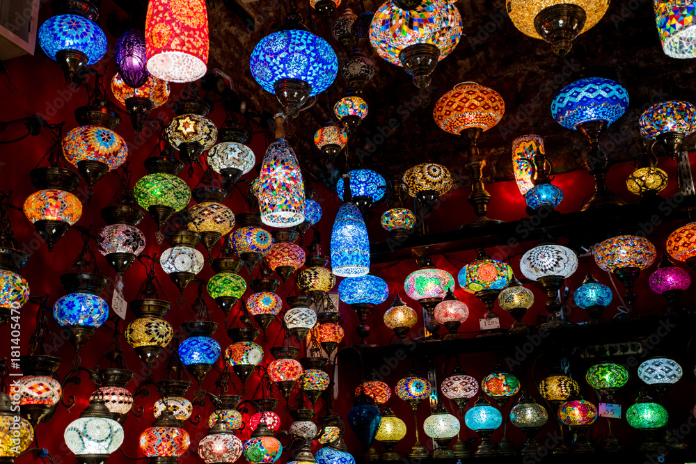 Fototapeta premium oriental lamps on a bazaar. traditional handmade lamps in souvenir shop