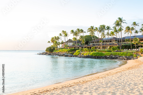 Canvastavla Resort in a bay of Maui, Hawaii