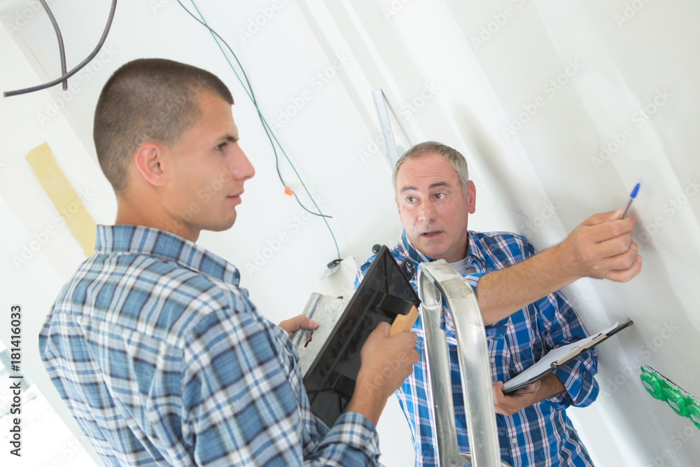 Obraz premium manager angry with apprentice