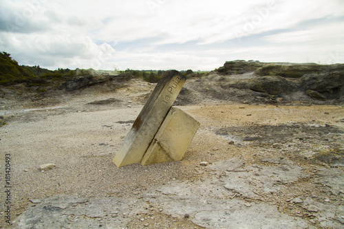 wai o tapu national park new zealand photo