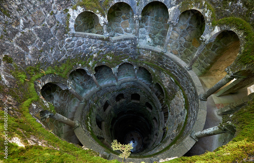Картината върху платно The Initiation Wells (Inverted tower) in Quinta da Regaleira estate