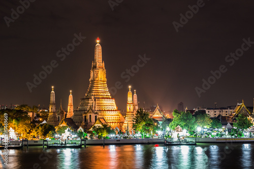 暁の寺・バンコク：ワットアルン・Wat Arun