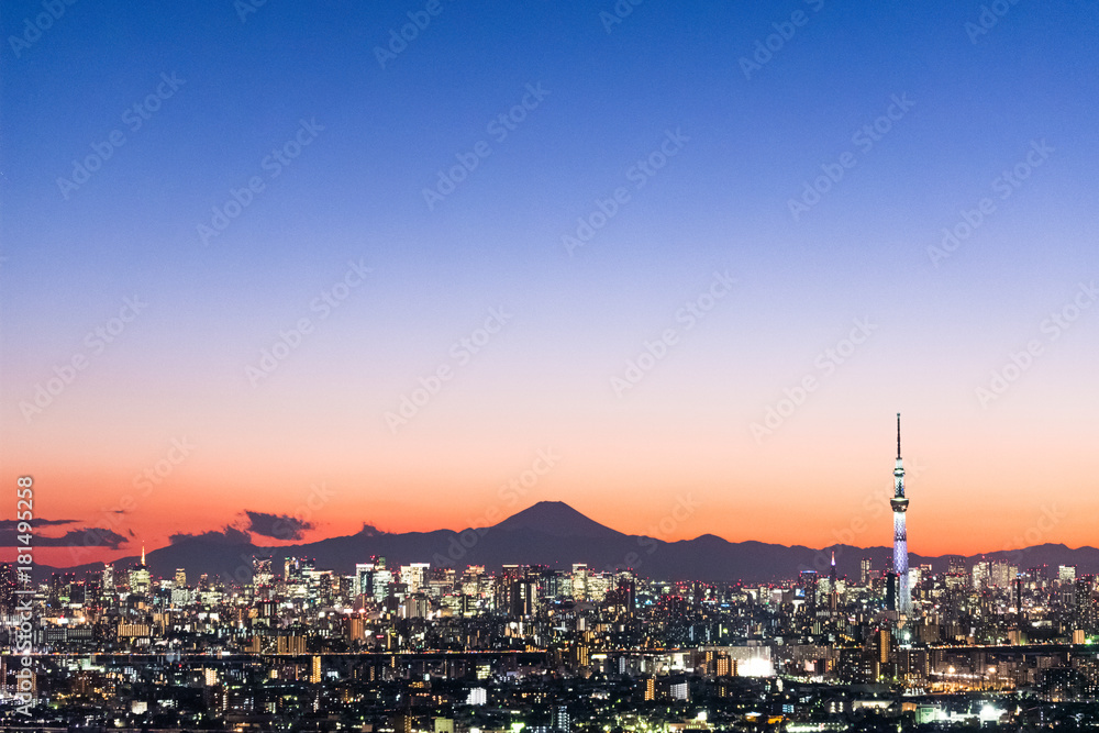 富士山と東京スカイツリーと東京タワー