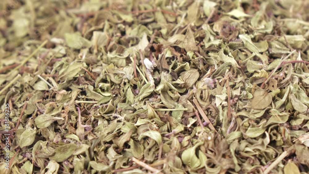 Dried thyme in bulk