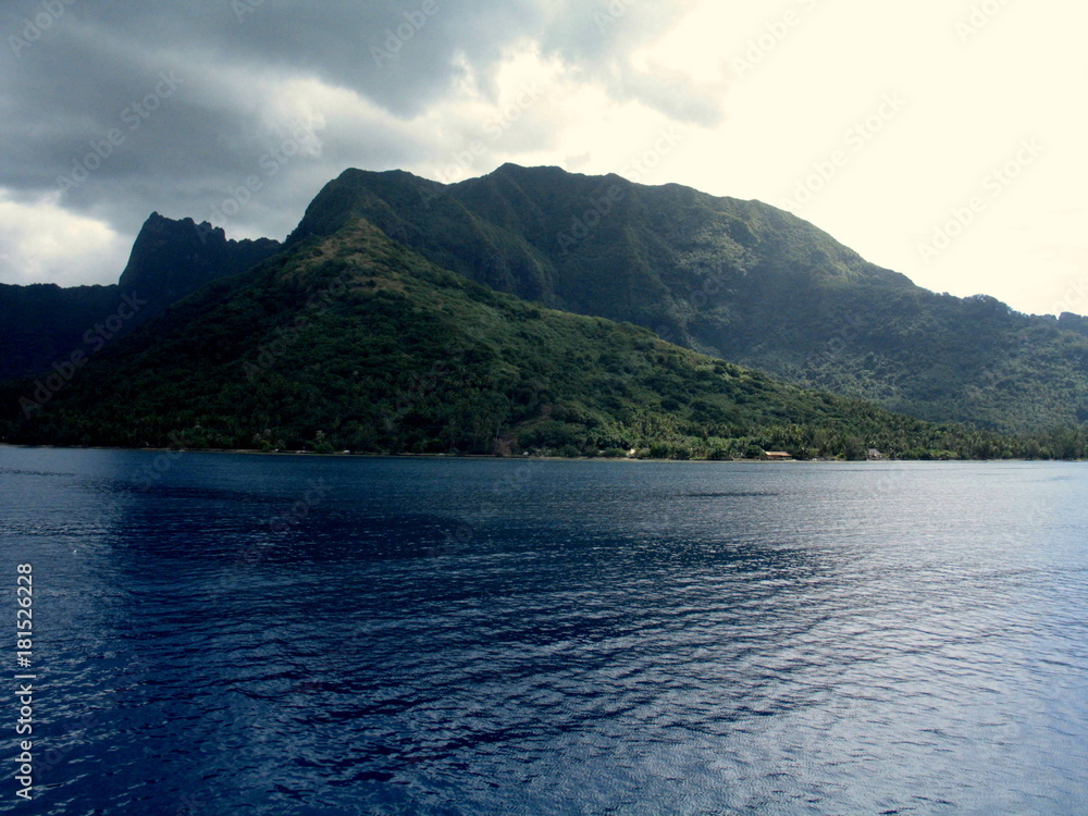 Isla de Tahiti. Oceano pacifico en Oceania