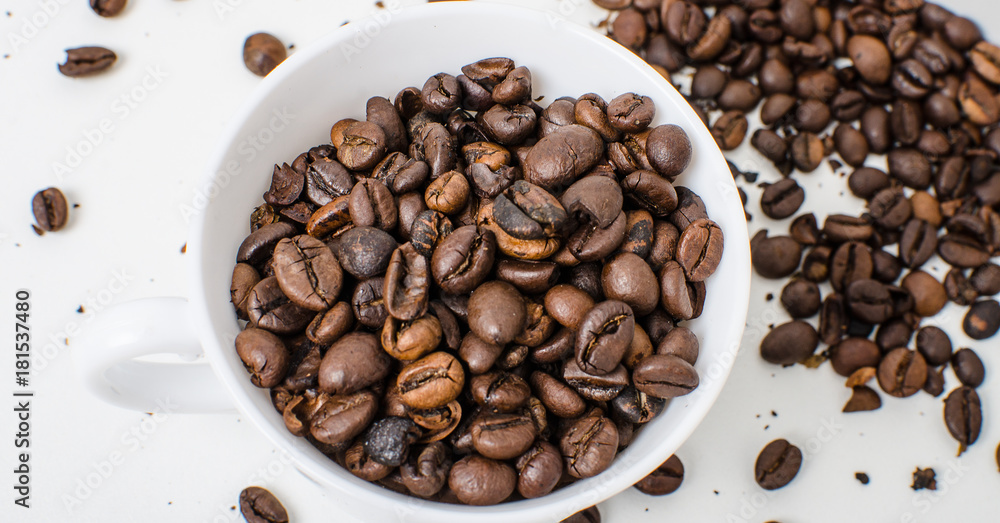 Fototapeta premium Roasted coffee beans