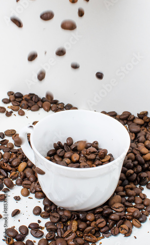 Roasted coffee beans