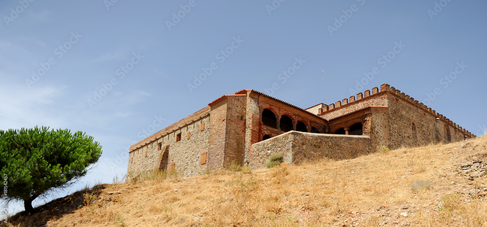 Monasterio de Tentudía en la Vía de la Plata, Calera de León, camino de Santiago en la provincia de Badajoz, España