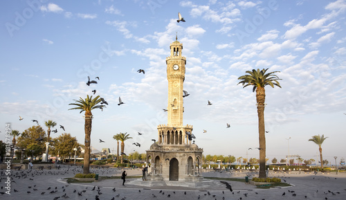 İzmir Eski Saat Kulesi