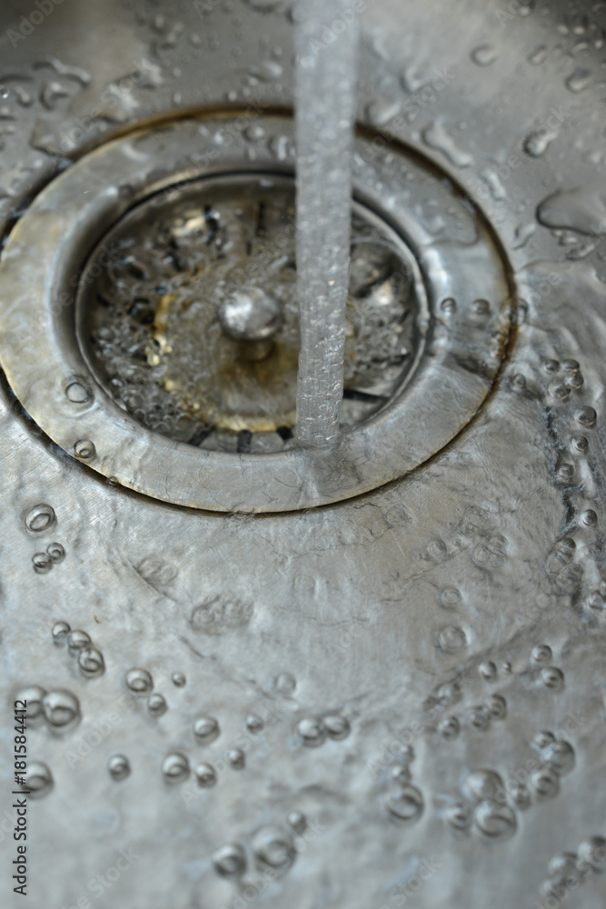 Naklejka premium eau water H2O ecologie distribution vivaqua swde canalisation robinet sanitaire evier evacuation purification